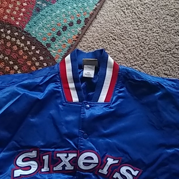 Jacket - Picture 2 of 4